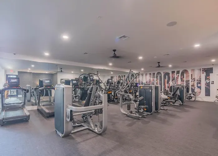 Apartment Kingbed Golf Pickleball Pool Hot Tub Parking Scottsdale
