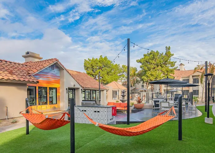 Apartment Kingbed Golf Pickleball Pool Hot Tub Parking